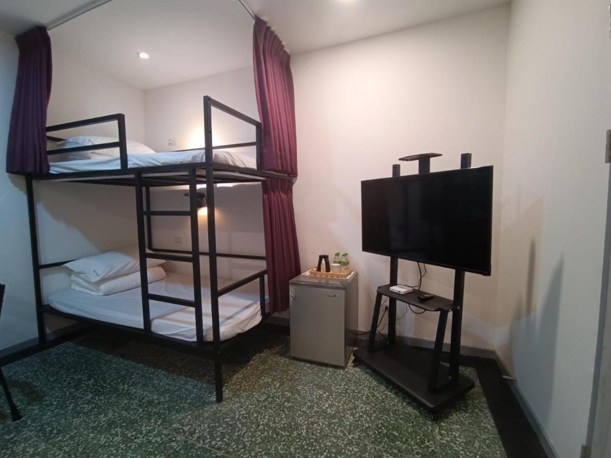 Swf淡水新五福旅館 Sinwufu Hotel Екстериор снимка