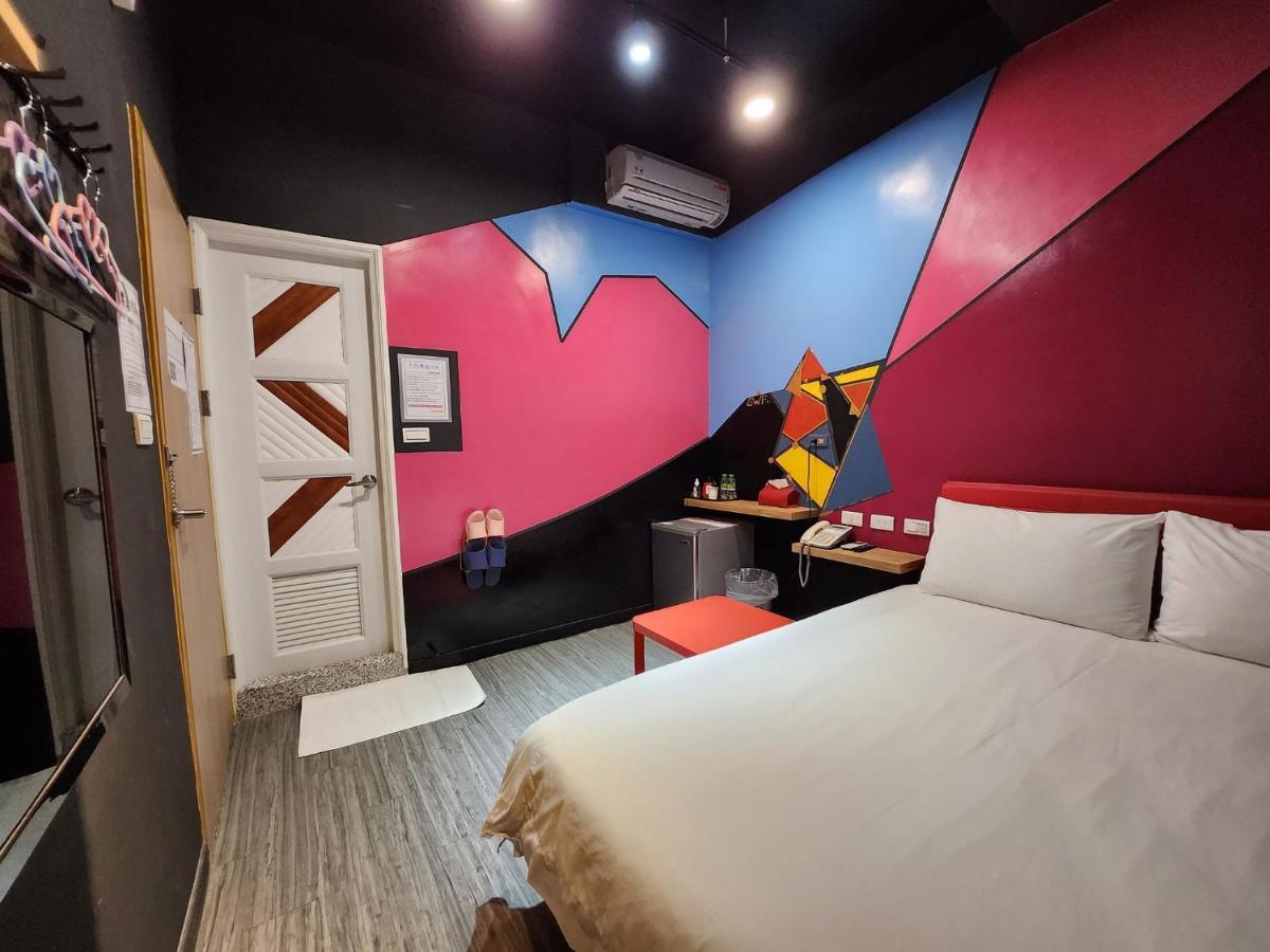 Swf淡水新五福旅館 Sinwufu Hotel Екстериор снимка