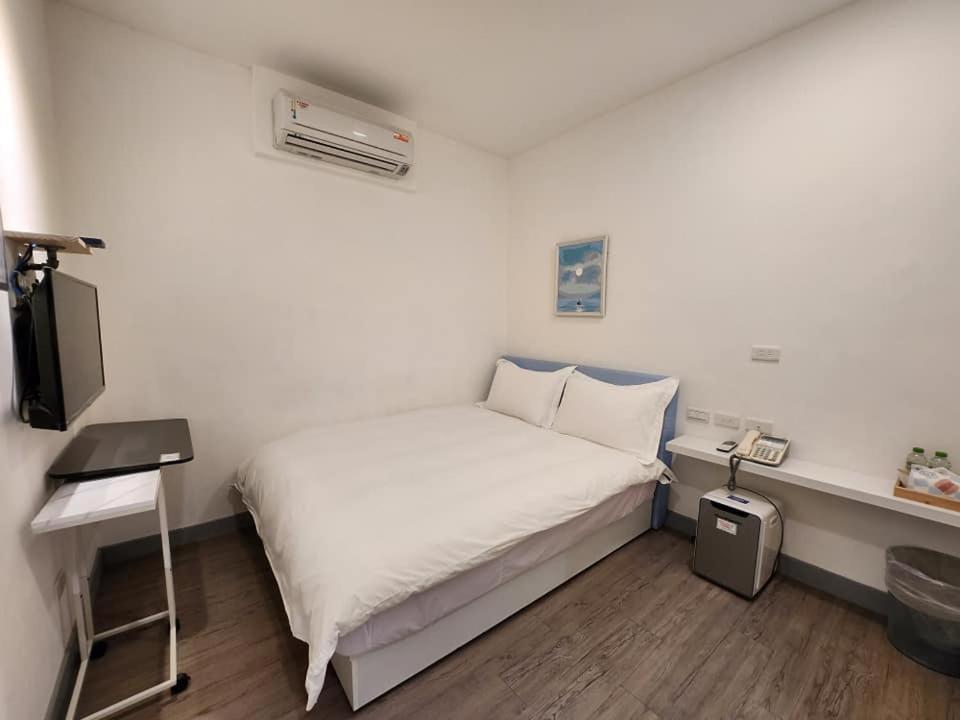Swf淡水新五福旅館 Sinwufu Hotel Екстериор снимка